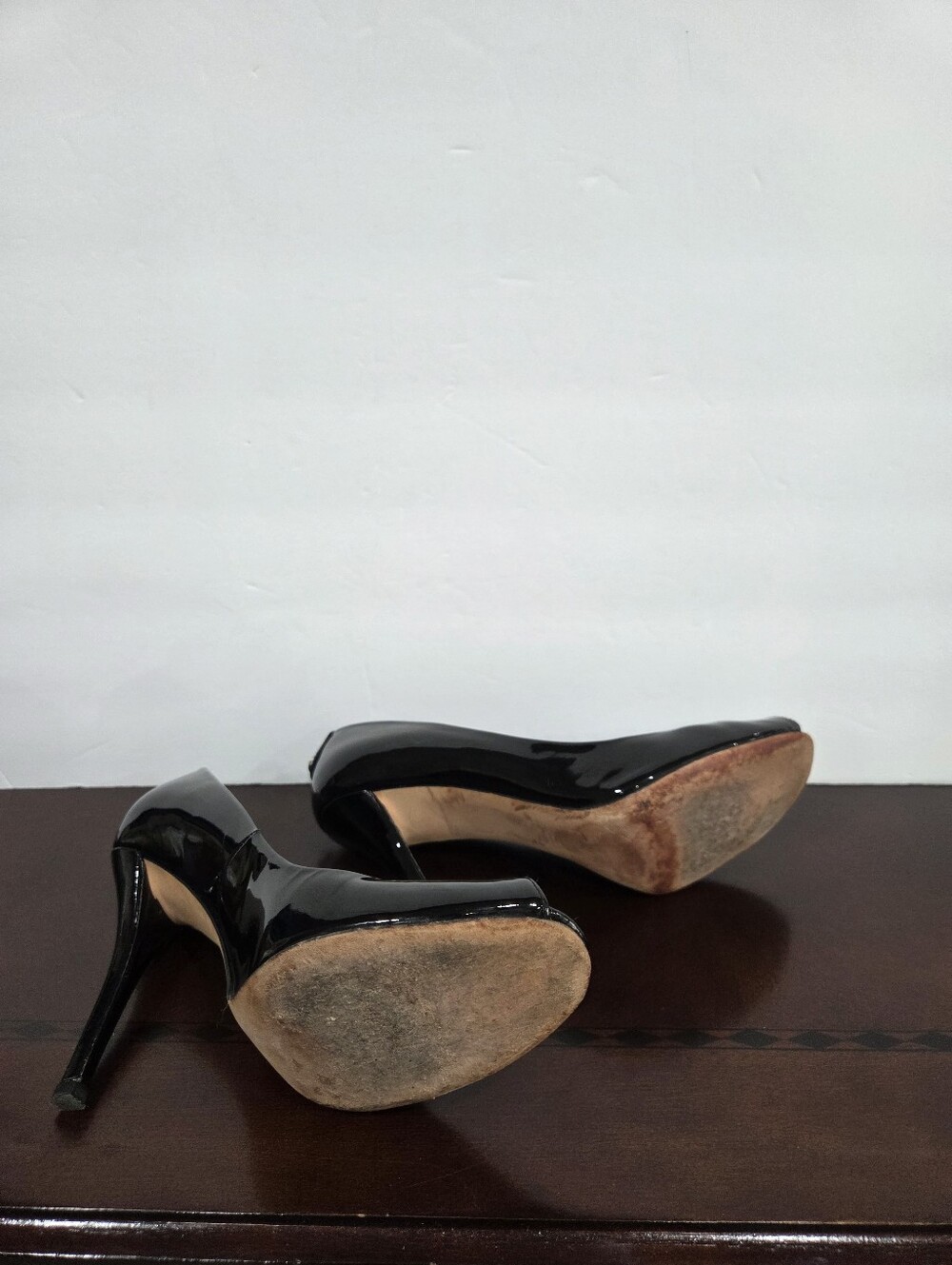Stuart Weitzman Black Patent Peep-Toe Stiletto Heel sz.8.5 - Picture 6 of 7